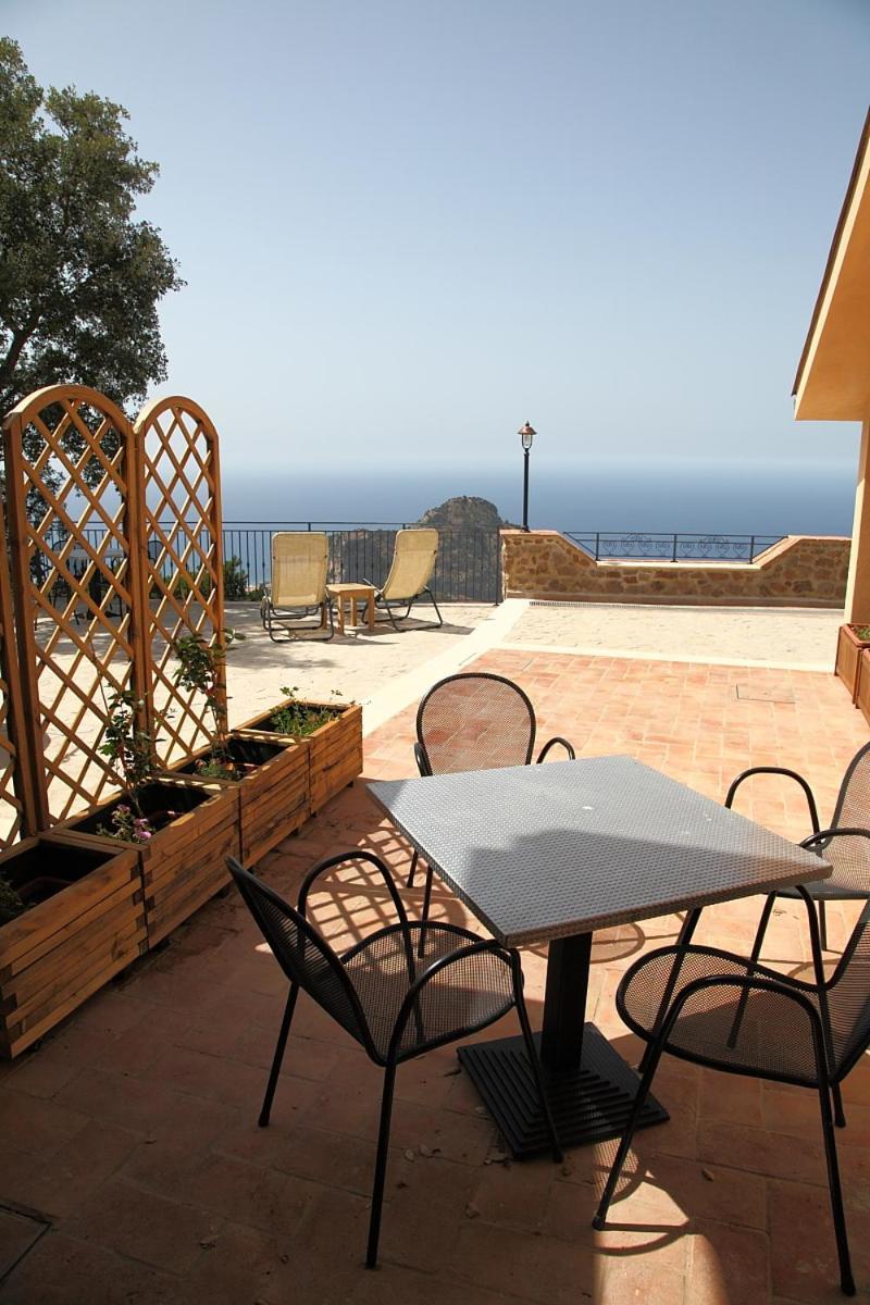 Sikelios Apartments Cefalù Exterior foto